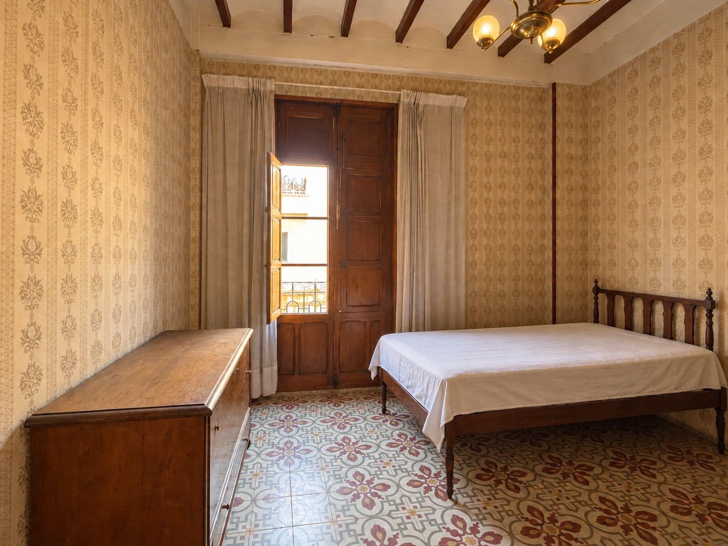 4 bedroom Townhouse for sale in Pego with garage - € 185,000 (Ref: 10091282)
