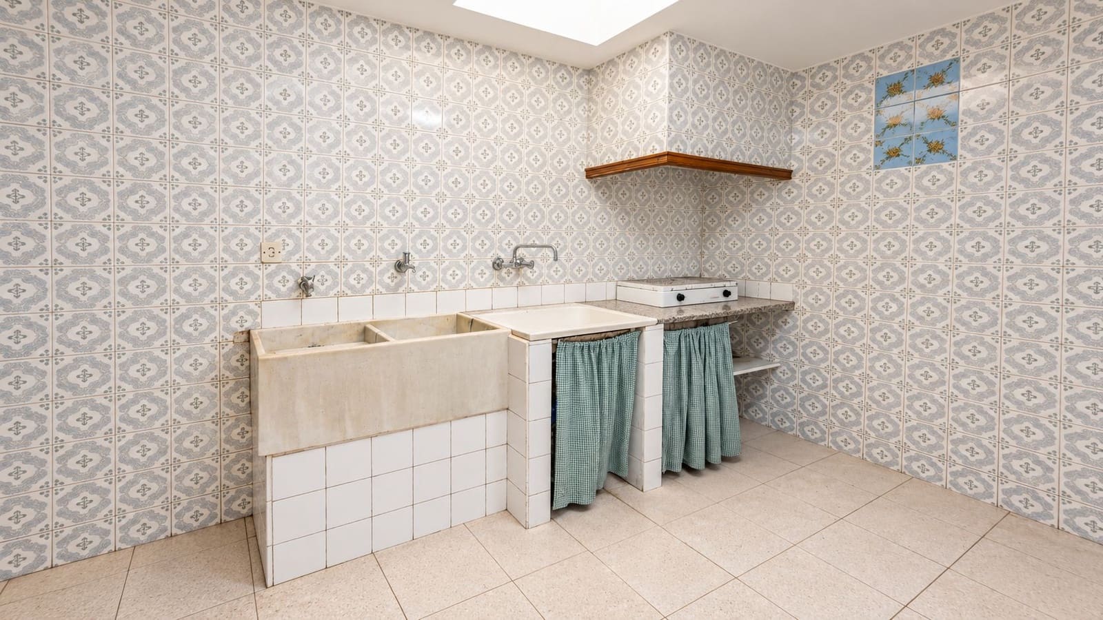 4 bedroom Townhouse for sale in Pego with garage - € 185,000 (Ref: 10091282)