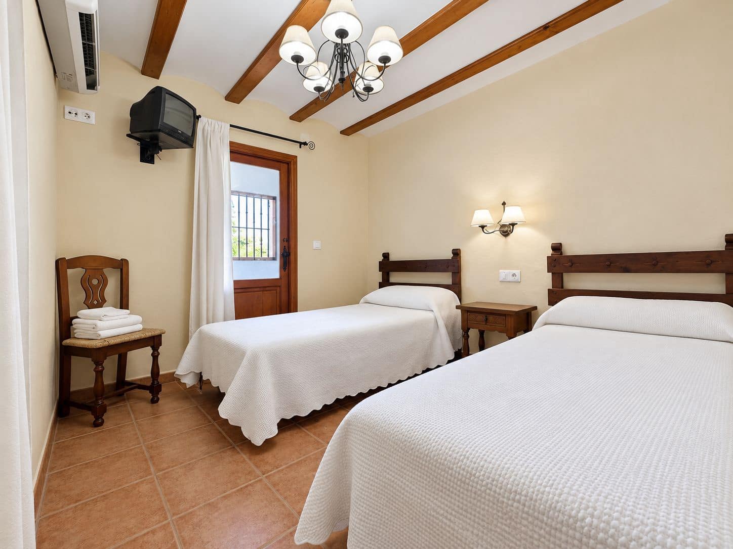 10 camera da letto Casa in vendita in Beniali con garage - 295.000 € (Rif: 10111105)