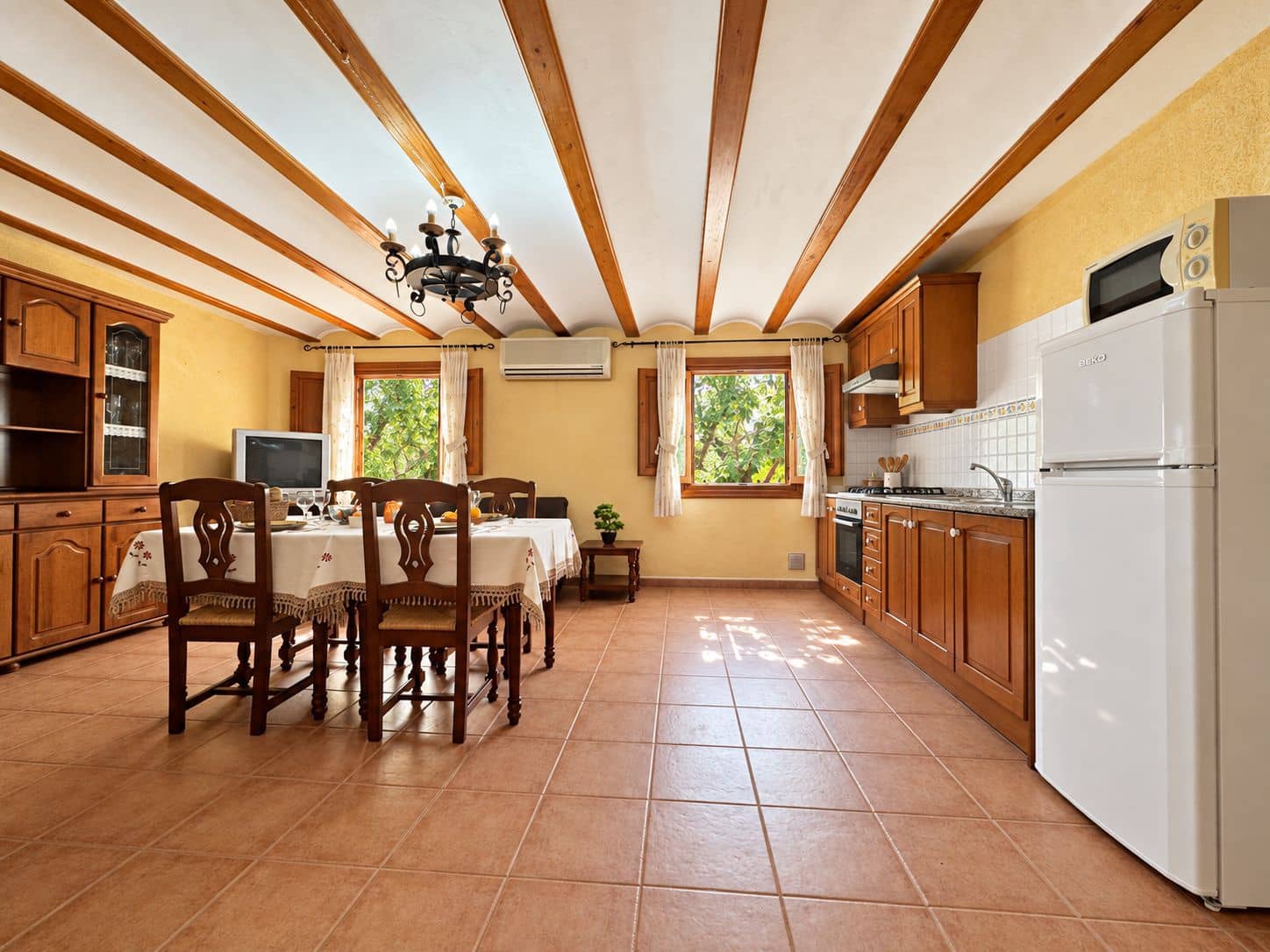 10 camera da letto Casa in vendita in Beniali con garage - 295.000 € (Rif: 10111105)