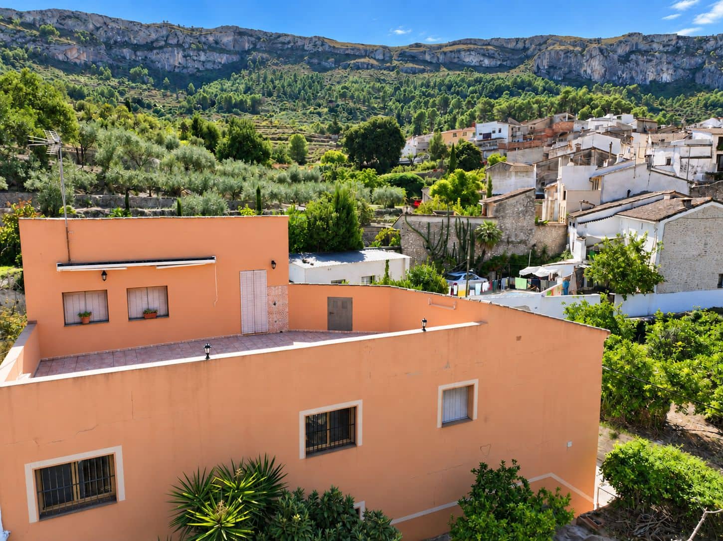 10 camera da letto Casa in vendita in Beniali con garage - 295.000 € (Rif: 10111105)
