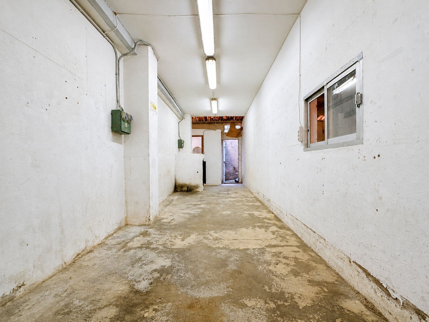Commerciale in vendita in Pego - 105.000 € (Rif: 10132112)