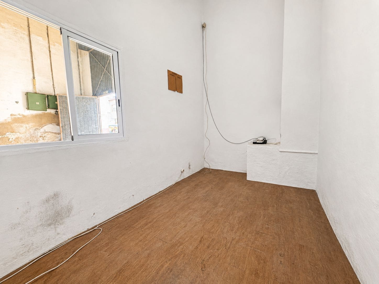 Commerciale in vendita in Pego - 105.000 € (Rif: 10132112)