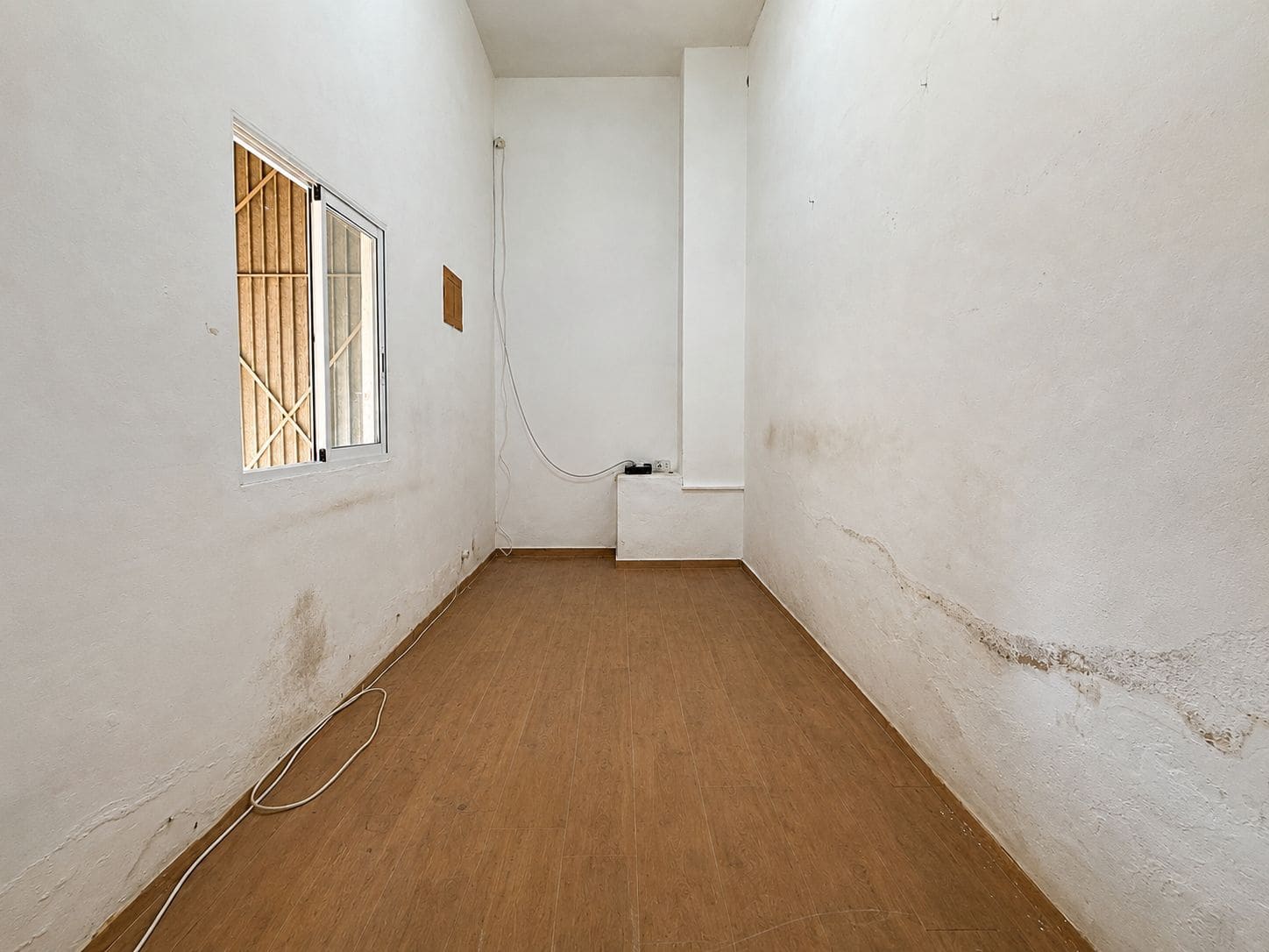 Commerciale in vendita in Pego - 105.000 € (Rif: 10132112)
