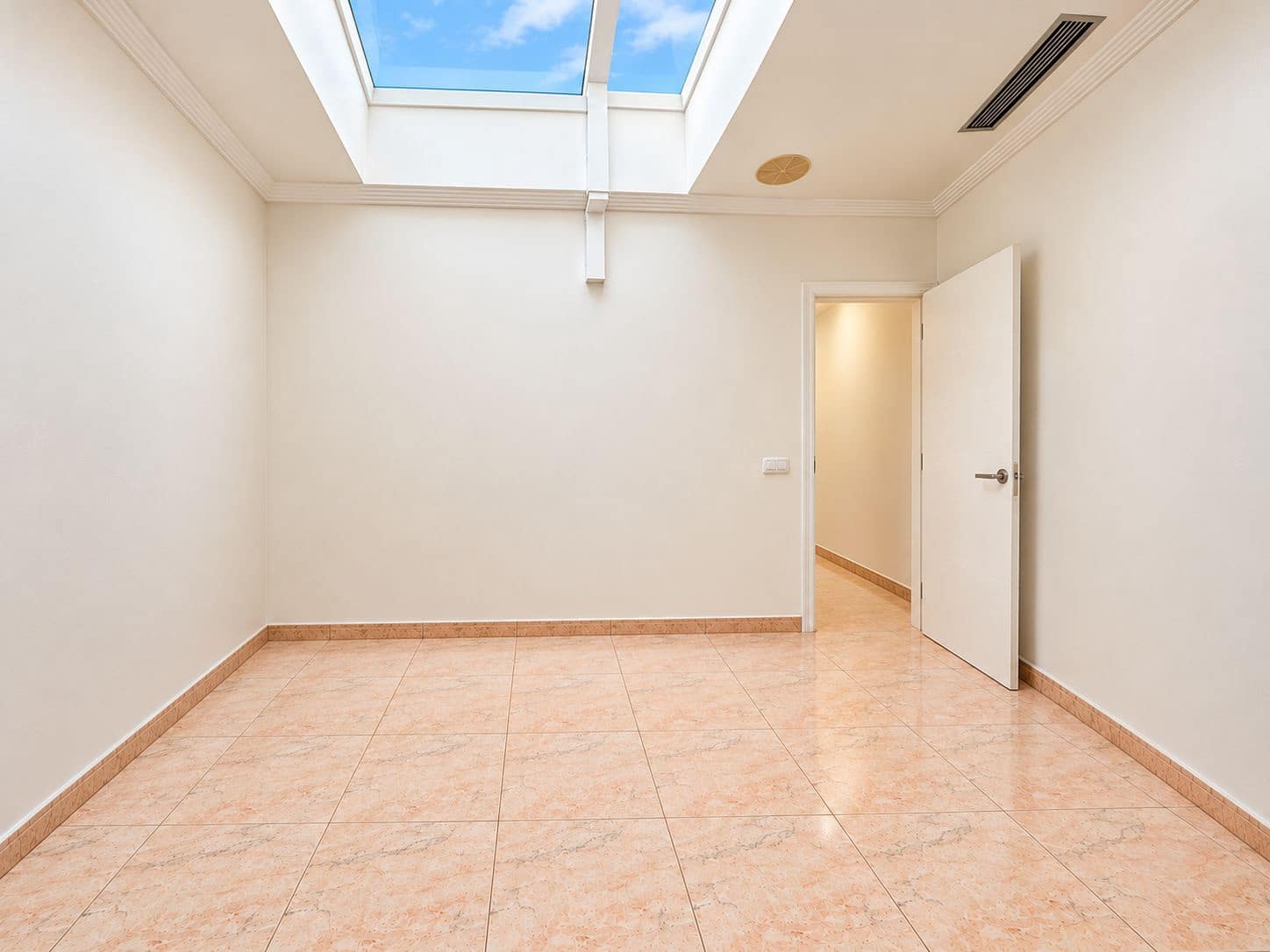 5 soveværelse Erhverv til salg i Denia - € 229.000 (Ref: 10158016)