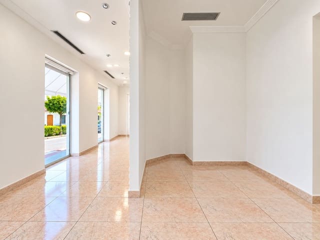 5 soveværelse Erhverv til salg i Saladar, Dénia - € 229.000 (Ref: 10158016)