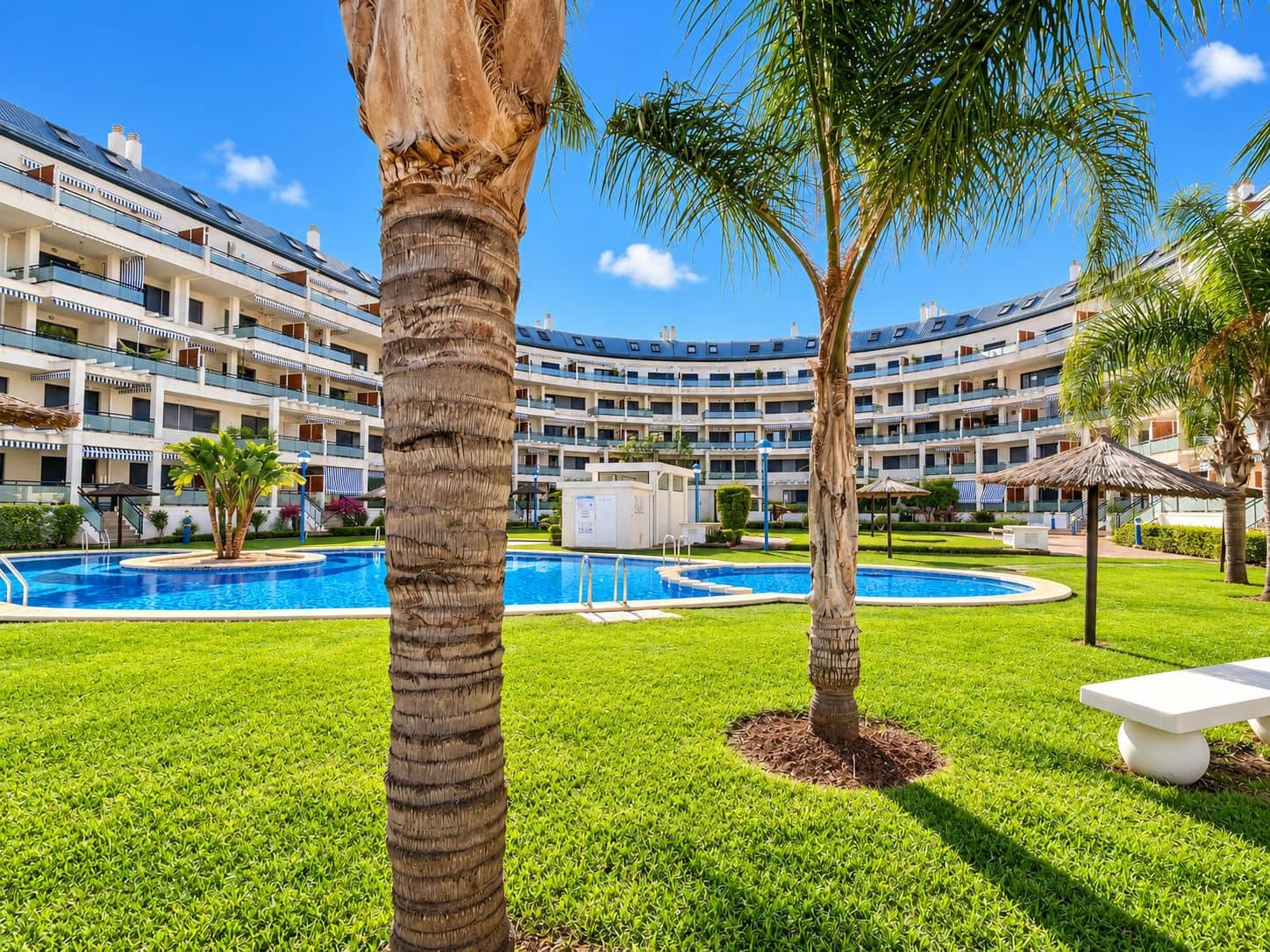 2 slaapkamer Appartement te koop in Denia met zwembad garage - € 370.000 (Ref: 10177118)
