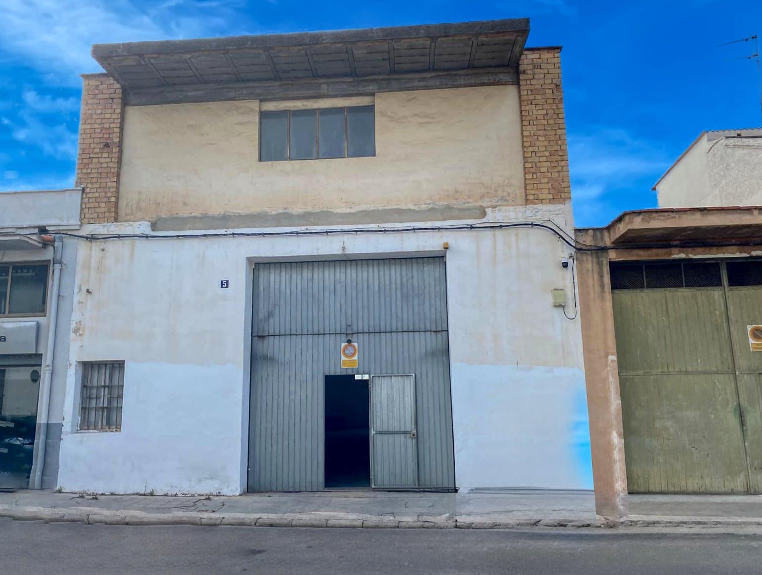 Commercial for sale in Pego - € 160,000 (Ref: 9109479)