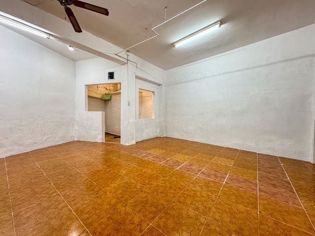 Commercial for sale in Pego - € 52,900 (Ref: 9109484)