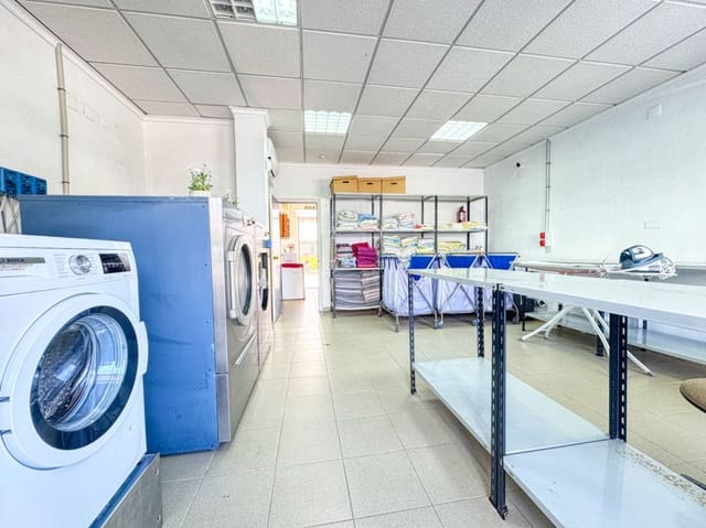 Commercial for sale in Oliva Nova, Oliva - € 114,900 (Ref: 9109488)