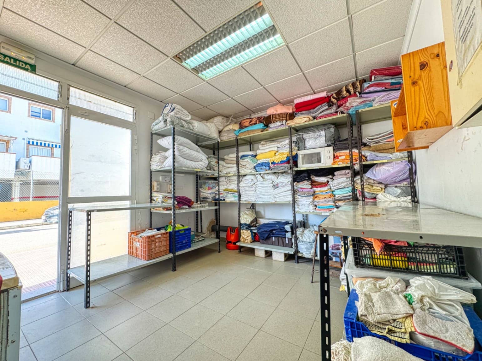 Commercial for sale in Oliva - € 114,900 (Ref: 9109488)