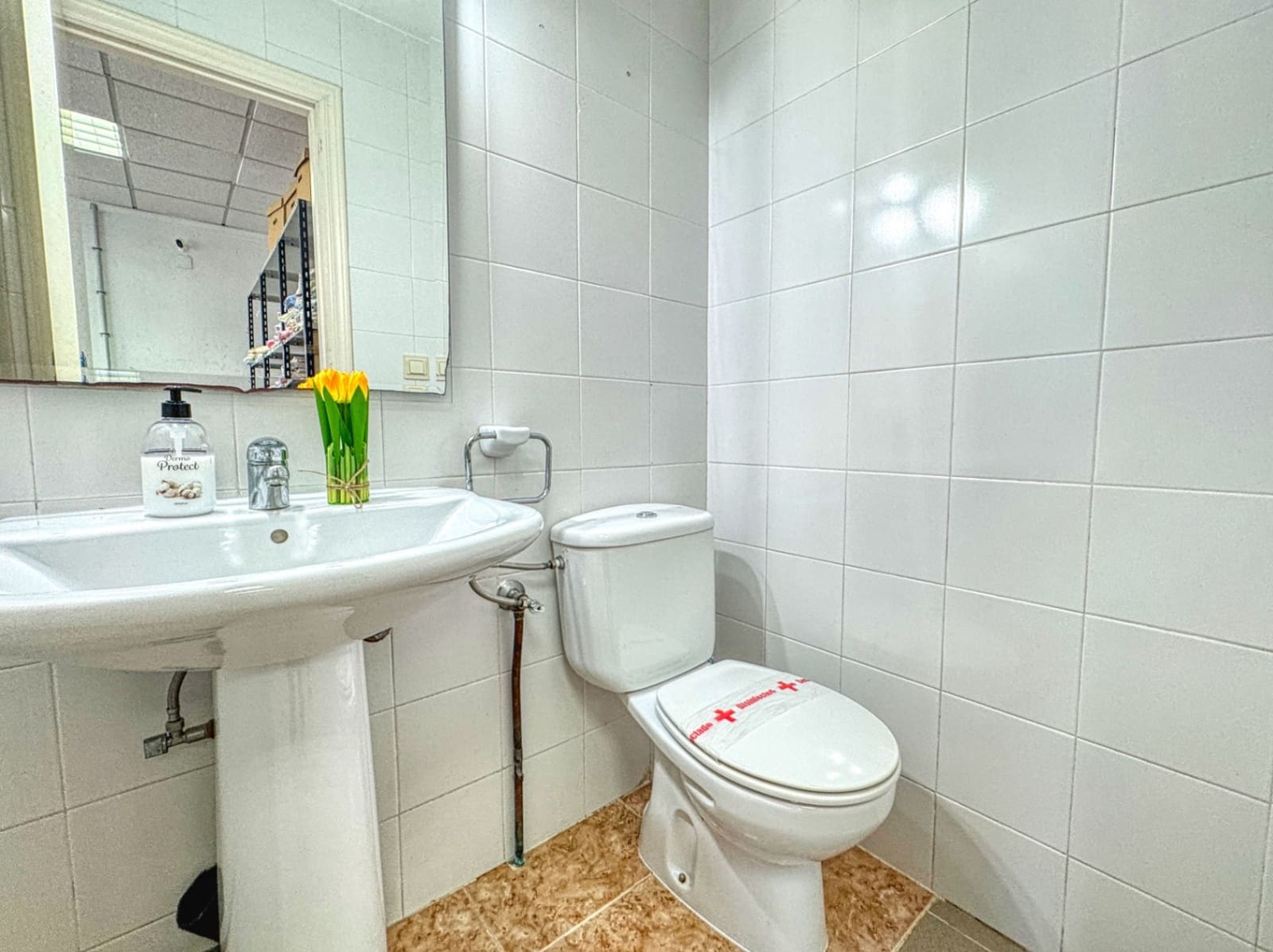 Commercial for sale in Oliva - € 114,900 (Ref: 9109488)