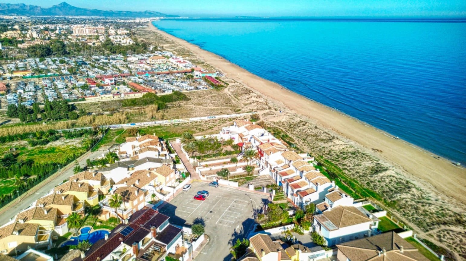 Commercial for sale in Oliva - € 114,900 (Ref: 9109488)