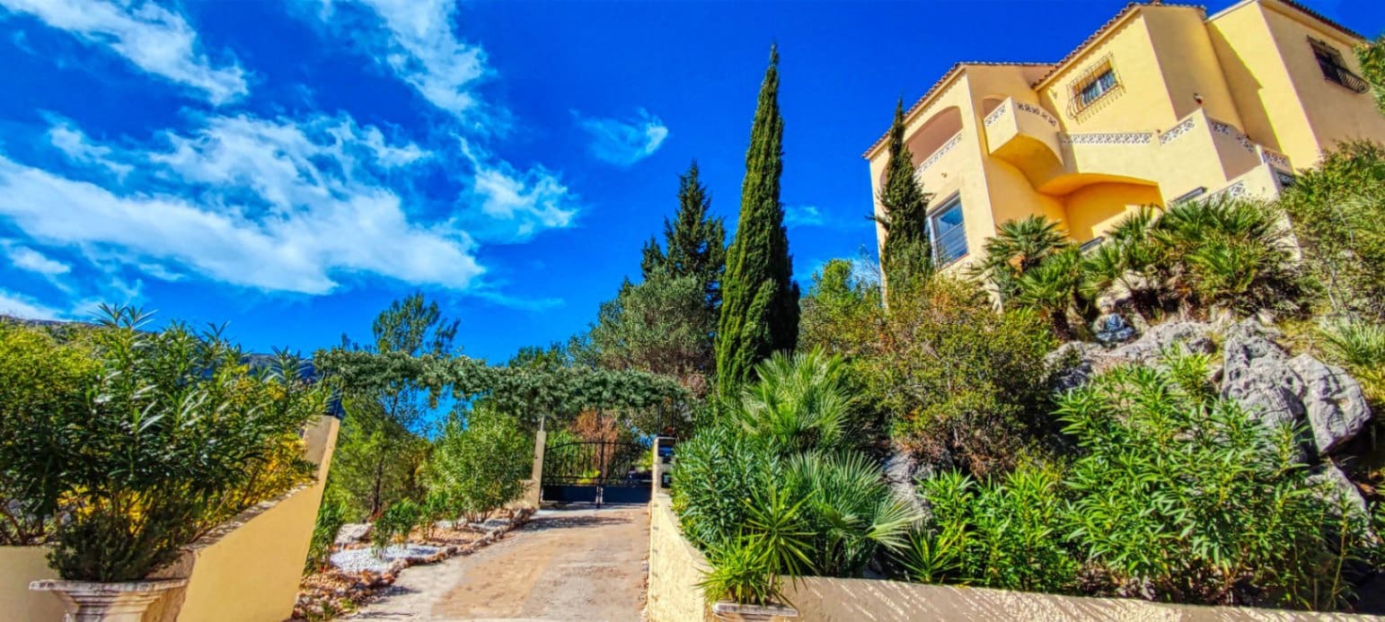 3 soveværelse Villa til salg i L'Atzuvia - € 288.000 (Ref: 9109492)