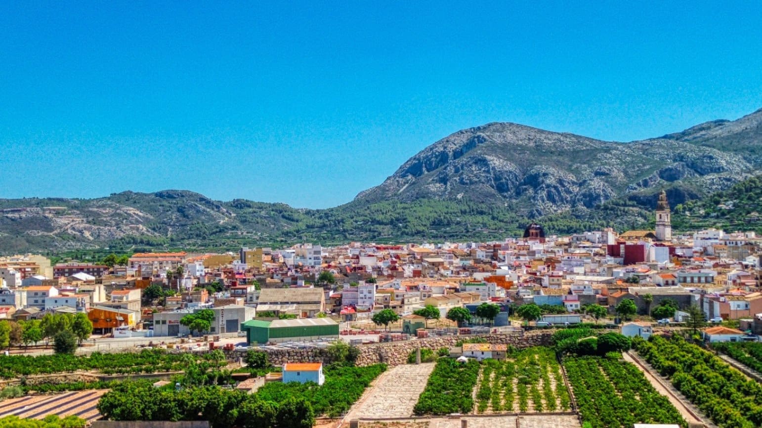 Casa de 5 habitaciones en Pego en venta - 100.000 € (Ref: 9109496)