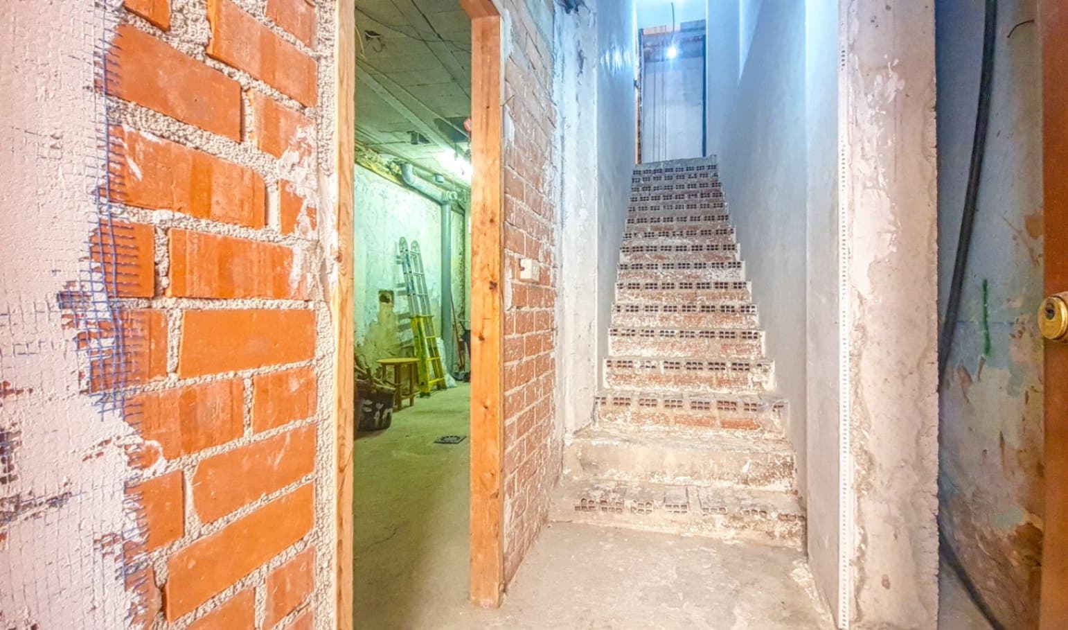 Casa de 5 habitaciones en Pego en venta - 100.000 € (Ref: 9109496)