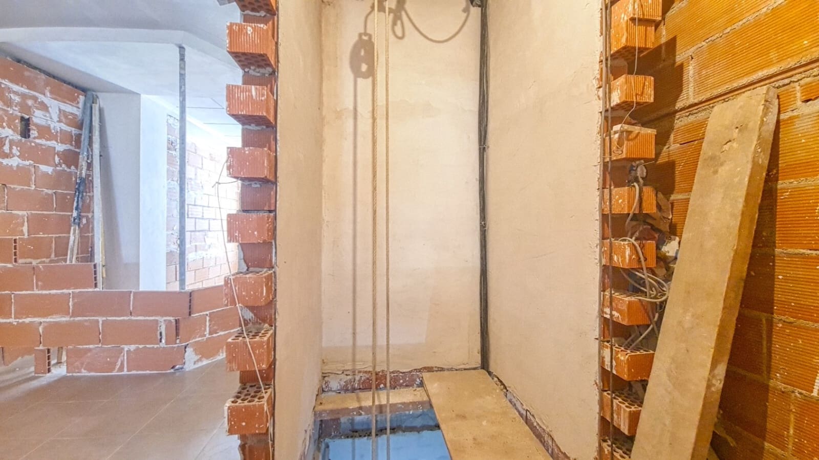 Casa de 5 habitaciones en Pego en venta - 100.000 € (Ref: 9109496)