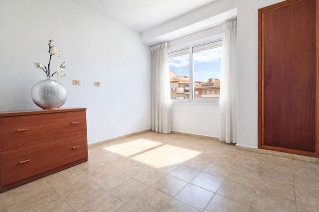 4 bedroom Flat for sale in Pego - € 89,900 (Ref: 9195181)