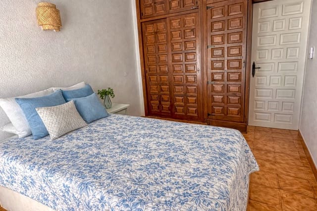 1 slaapkamer Appartement te koop in Els Poblets met zwembad garage - € 180.000 (Ref: 9199418)