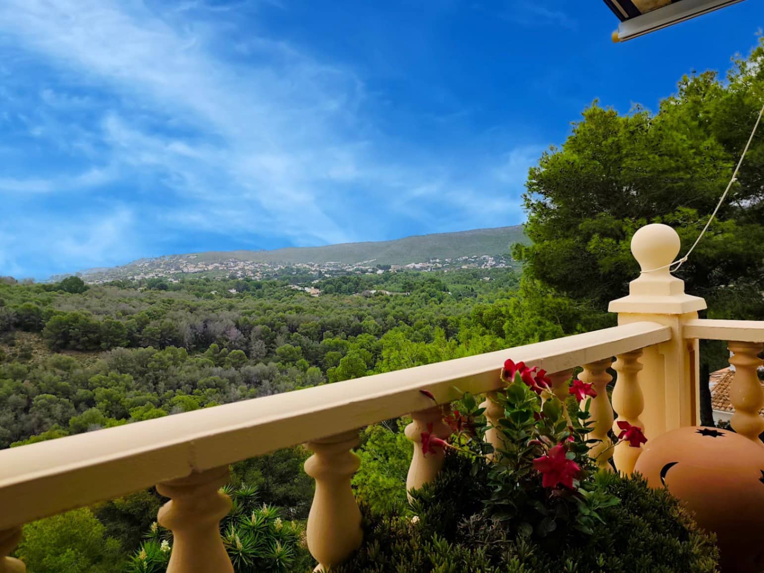 4 sypialnia Willa na sprzedaż w Javea / Xabia z basenem garażem - 795 000 € (Ref: 9226091)