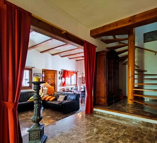 4 slaapkamer Villa te koop in Partides comunes - Adsubia, Javea / Xàbia met zwembad garage - € 795.000 (Ref: 9226091)