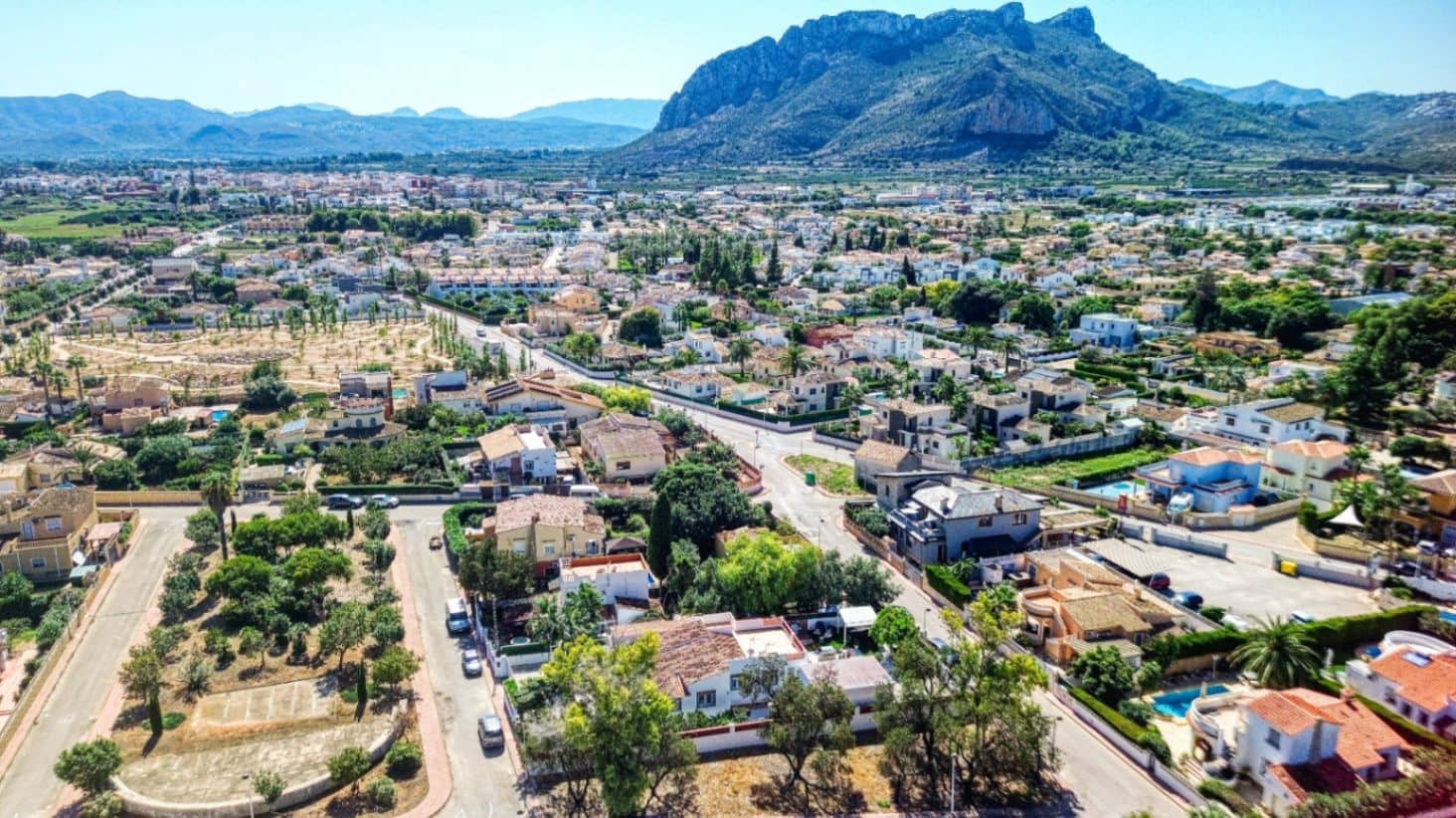 Villa for sale in Els Poblets with garage - € 1,050,000 (Ref: 9248412)