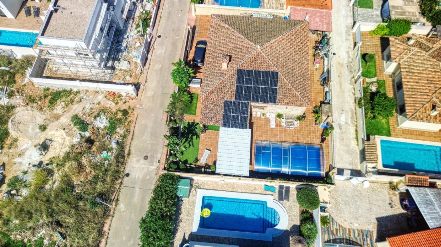 Villa for sale in Els Poblets with garage - € 1,050,000 (Ref: 9248412)