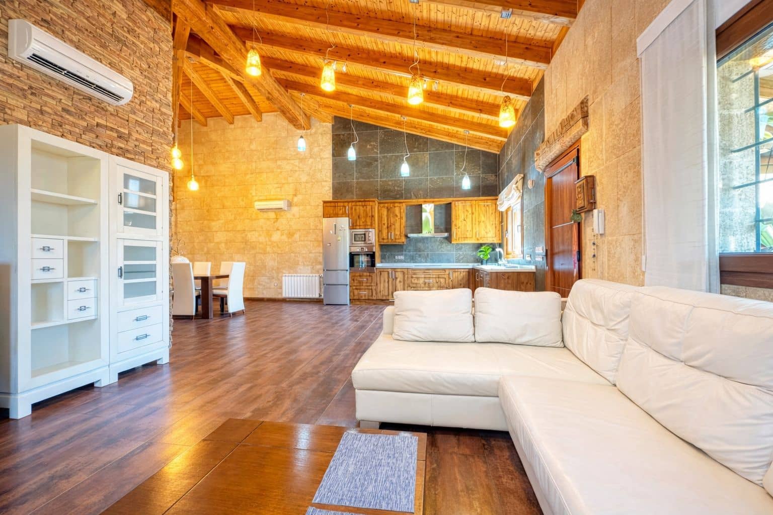 Villa for sale in Els Poblets with garage - € 1,050,000 (Ref: 9248412)