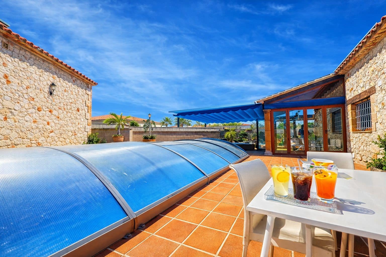 Villa for sale in Els Poblets with garage - € 1,050,000 (Ref: 9248412)