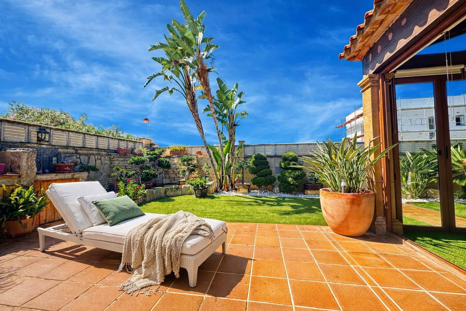 Villa for sale in Els Poblets with garage - € 1,050,000 (Ref: 9248412)