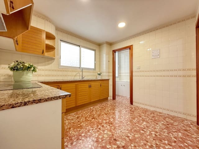 Apartamento para venda em Oliva Pueblo, Oliva - 135 000 € (Ref: 9248896)