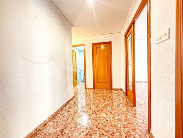 Piso en Oliva Pueblo, Oliva en venta - 135.000 € (Ref: 9248896)