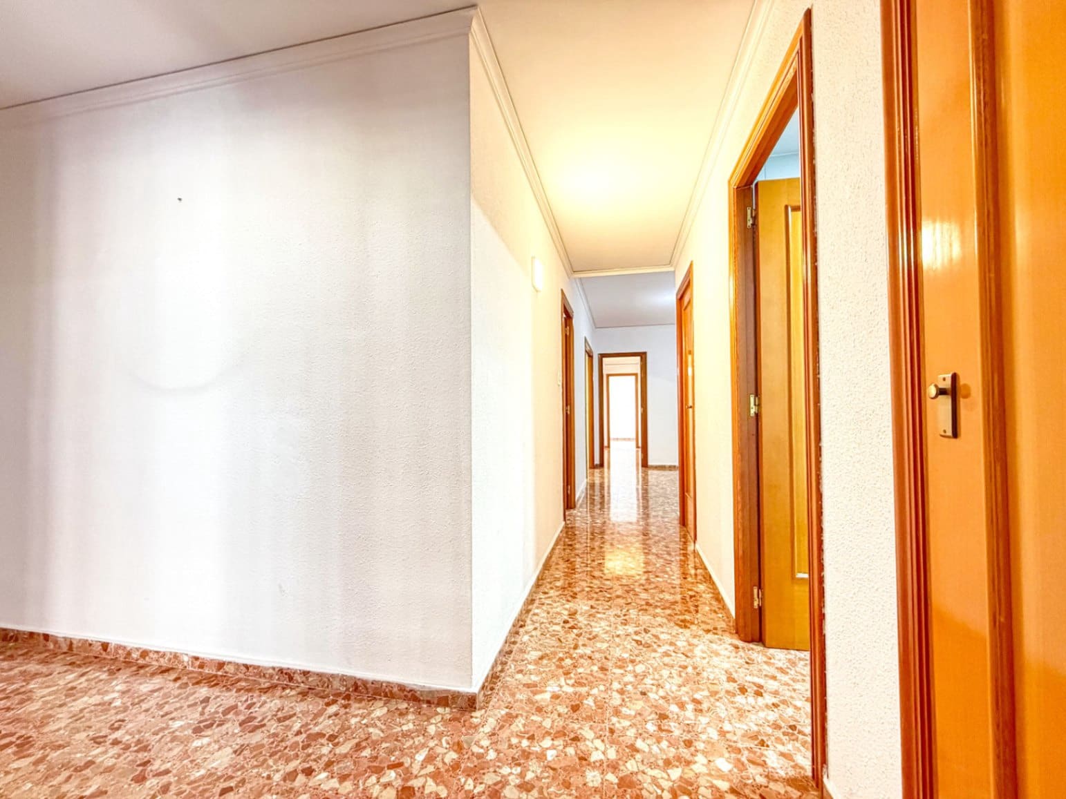 Appartement à vendre à Oliva - 135 000 € (Ref: 9248896)