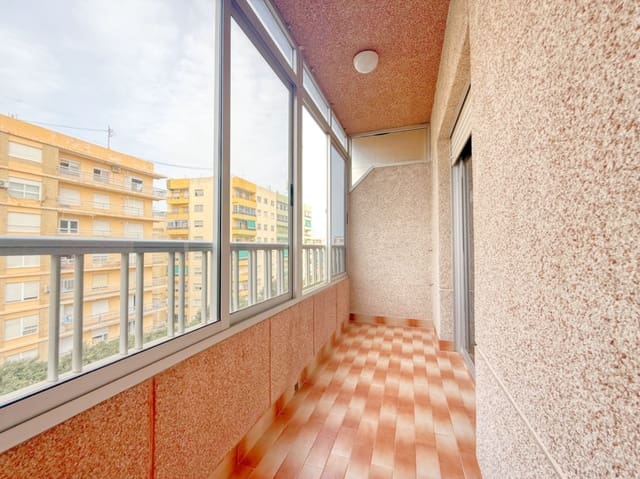 Piso en Oliva Pueblo, Oliva en venta - 135.000 € (Ref: 9248896)