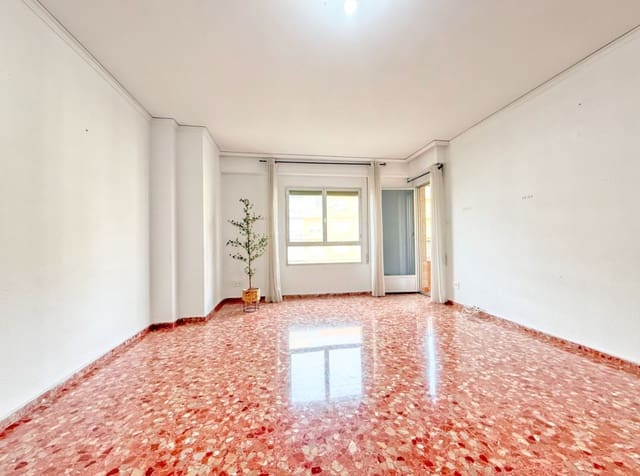 Piso en Oliva Pueblo, Oliva en venta - 135.000 € (Ref: 9248896)