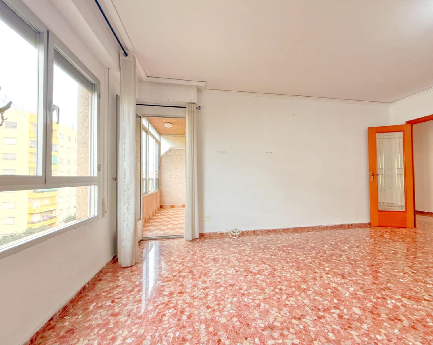 Appartement à vendre à Oliva - 135 000 € (Ref: 9248896)