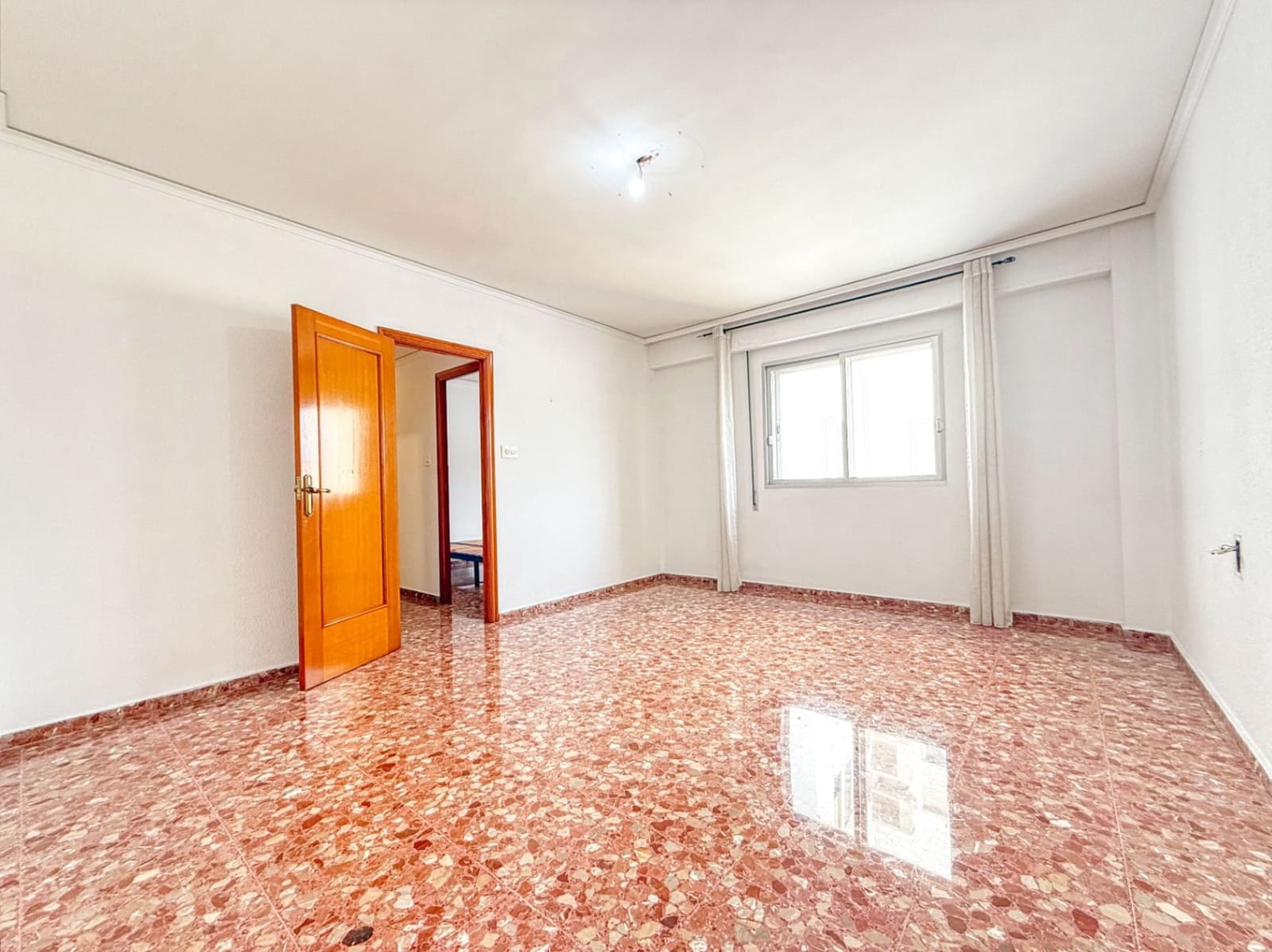 Appartement à vendre à Oliva - 135 000 € (Ref: 9248896)