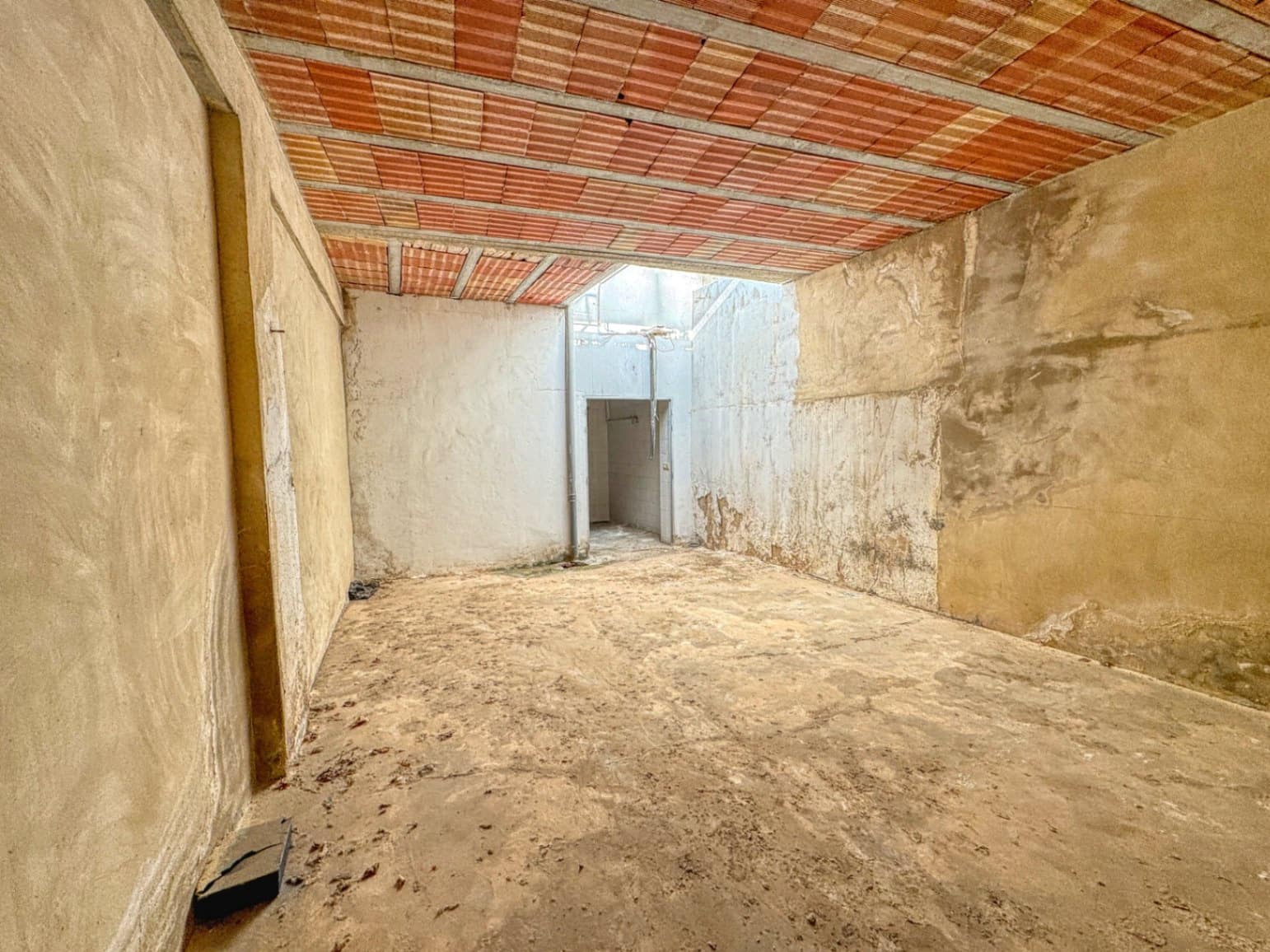 Commercial for sale in Pego - € 68,000 (Ref: 9285395)