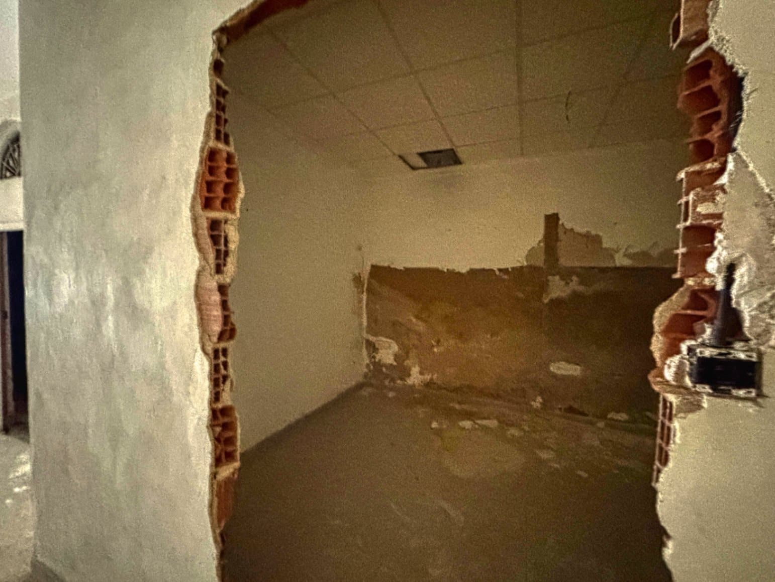 Commercial for sale in Pego - € 68,000 (Ref: 9285395)