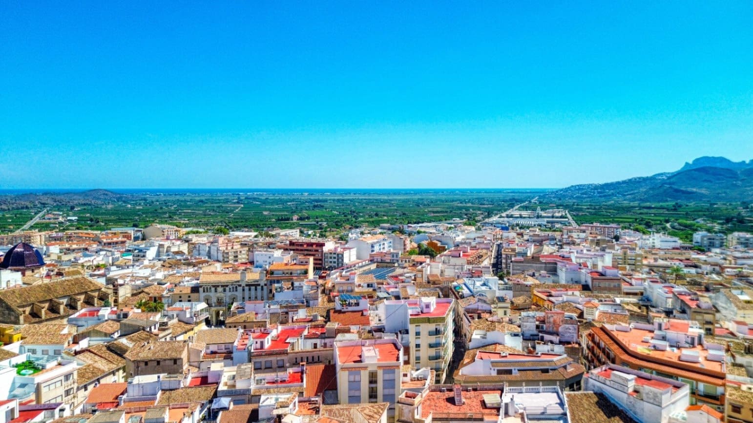 Commercial for sale in Pego - € 68,000 (Ref: 9285395)