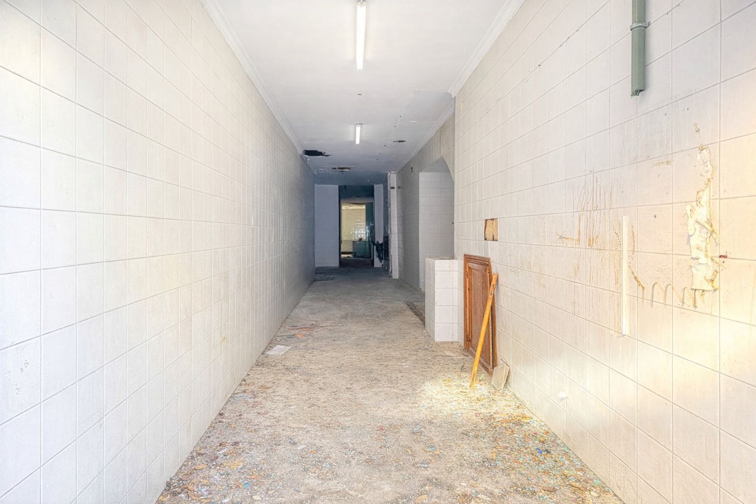 Commercial for sale in Pego - € 68,000 (Ref: 9285395)