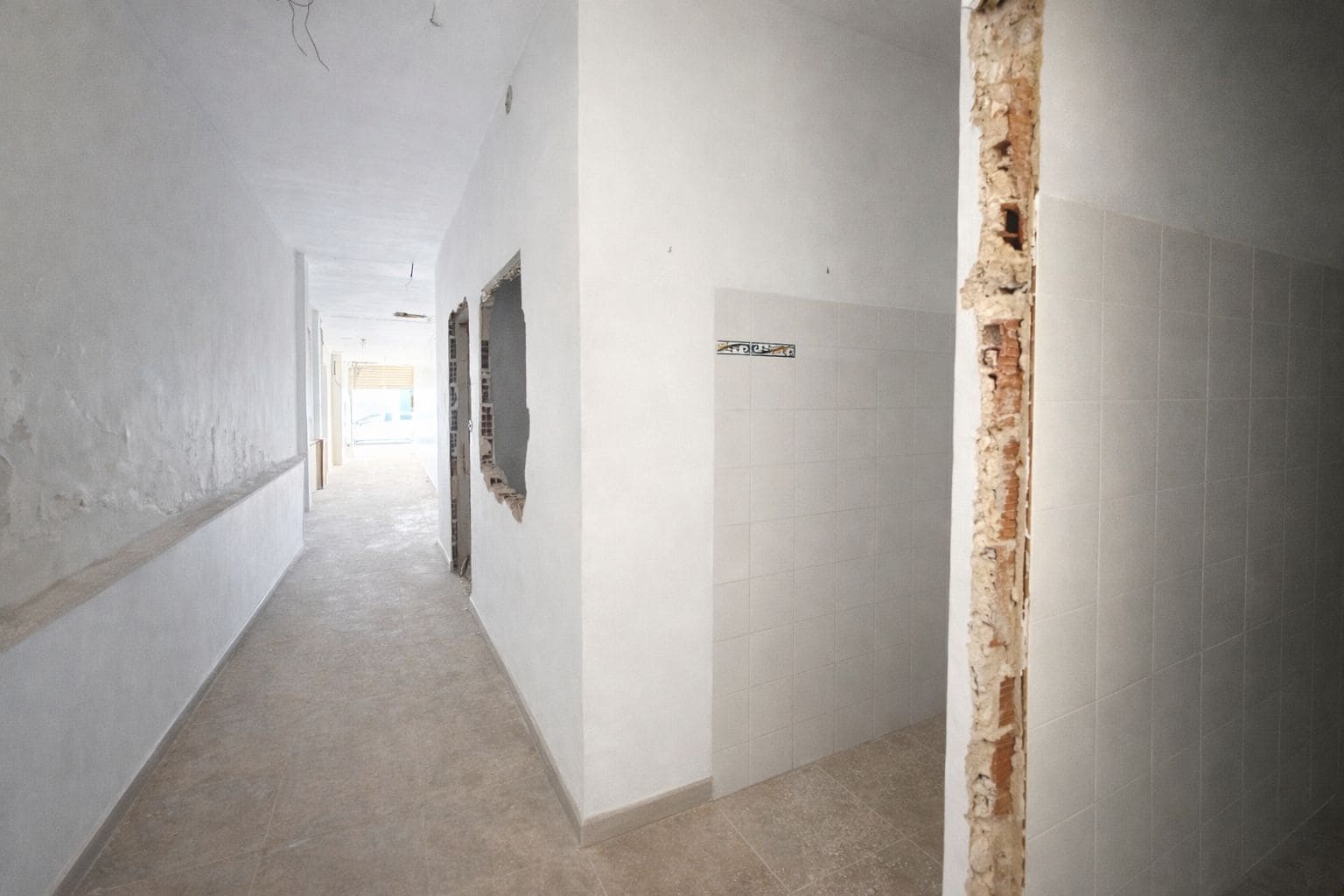 Commercial for sale in Pego - € 68,000 (Ref: 9285395)