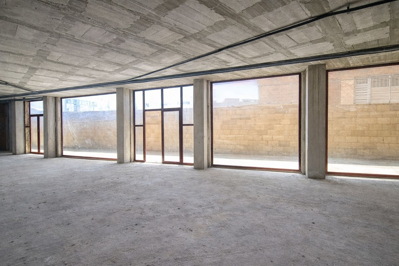 Kommersiell til salgs i Pego - € 159 000 (Ref: 9305191)