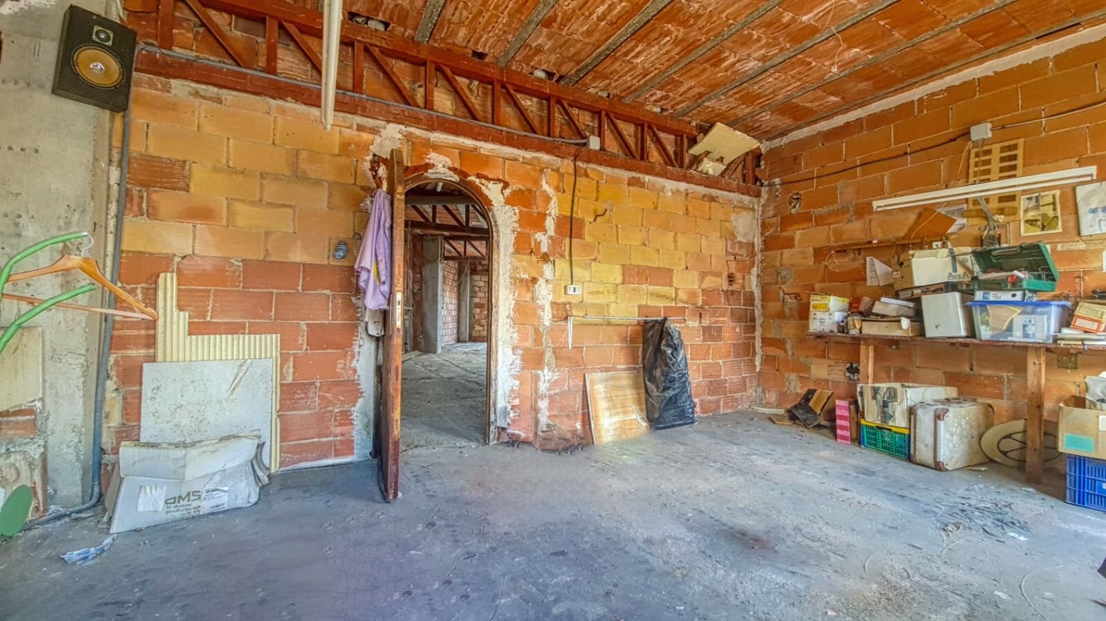 Commercial for sale in Pego with garage - € 165,000 (Ref: 9306224)