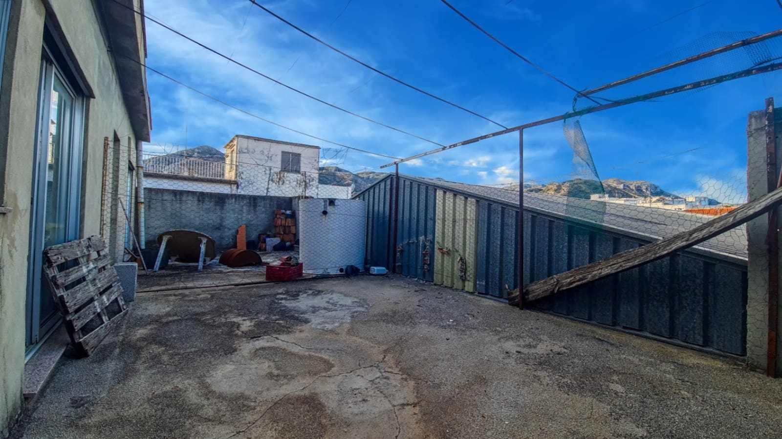 Commercial for sale in Pego with garage - € 165,000 (Ref: 9306224)