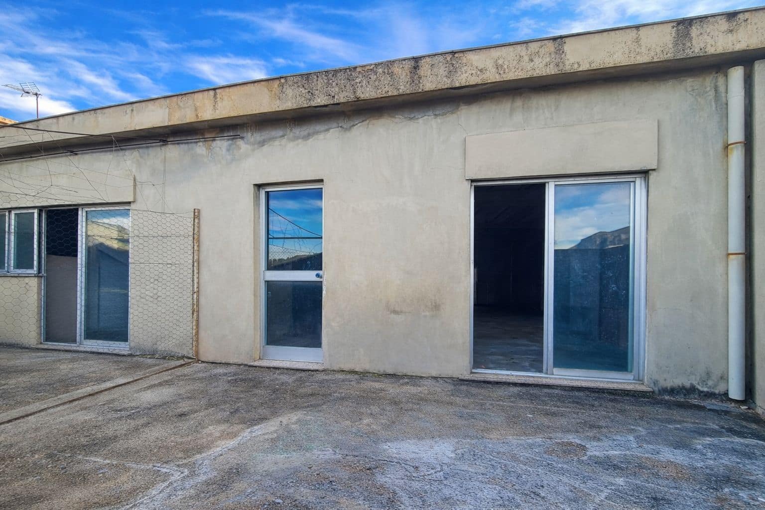 Erhverv til salg i Pego med garage - € 165.000 (Ref: 9306224)