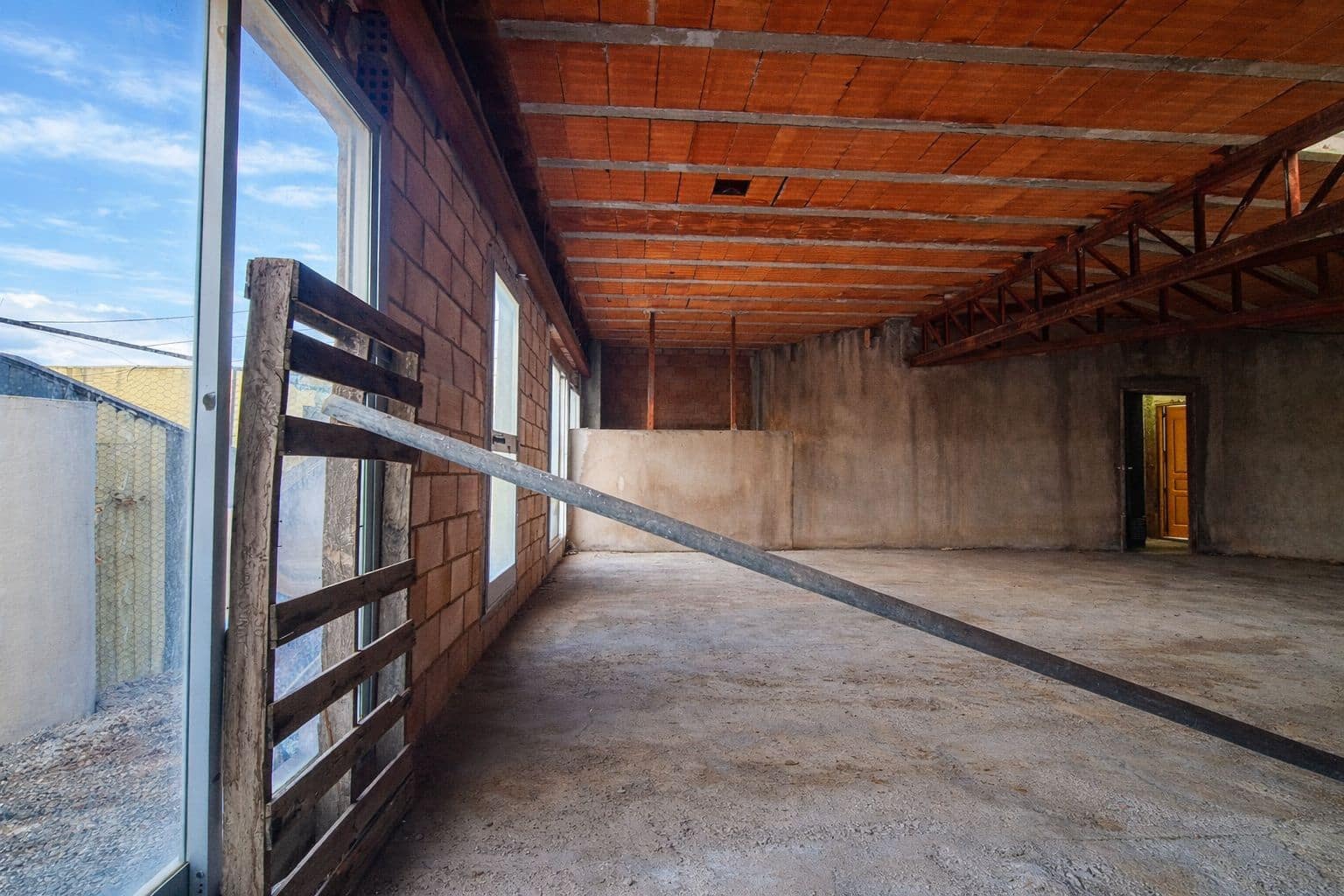 Erhverv til salg i Pego med garage - € 165.000 (Ref: 9306224)