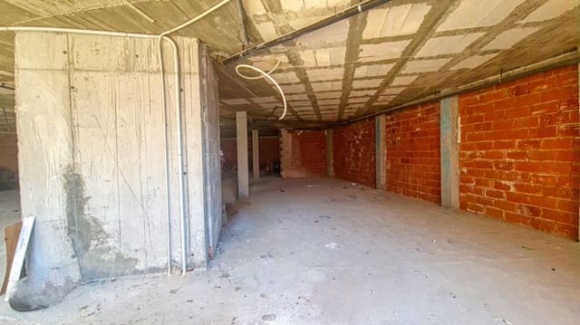 Commercial for rent in Pego - € 900 (Ref: 9347663)