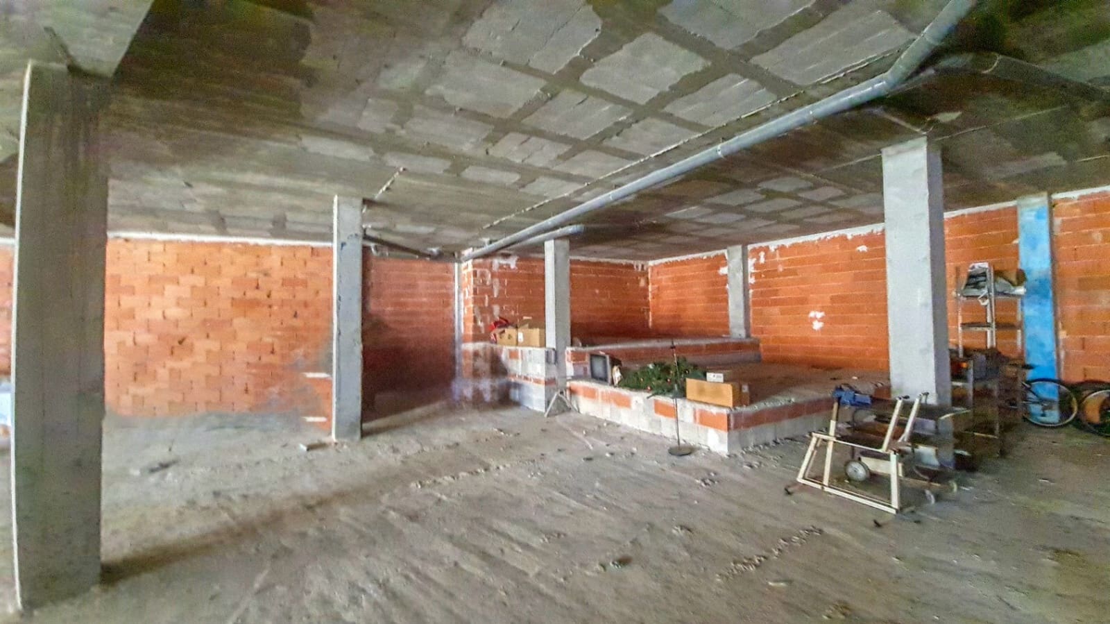 Commercial for rent in Pego - € 900 (Ref: 9347663)