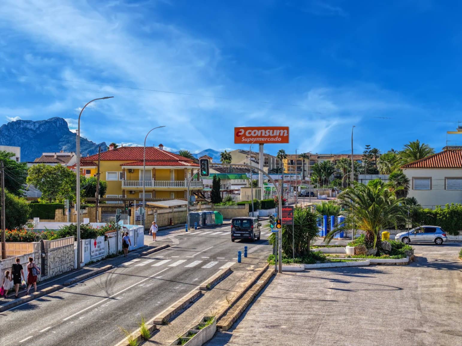 Local Commercial à vendre à Denia avec garage - 295 000 € (Ref: 9349840)